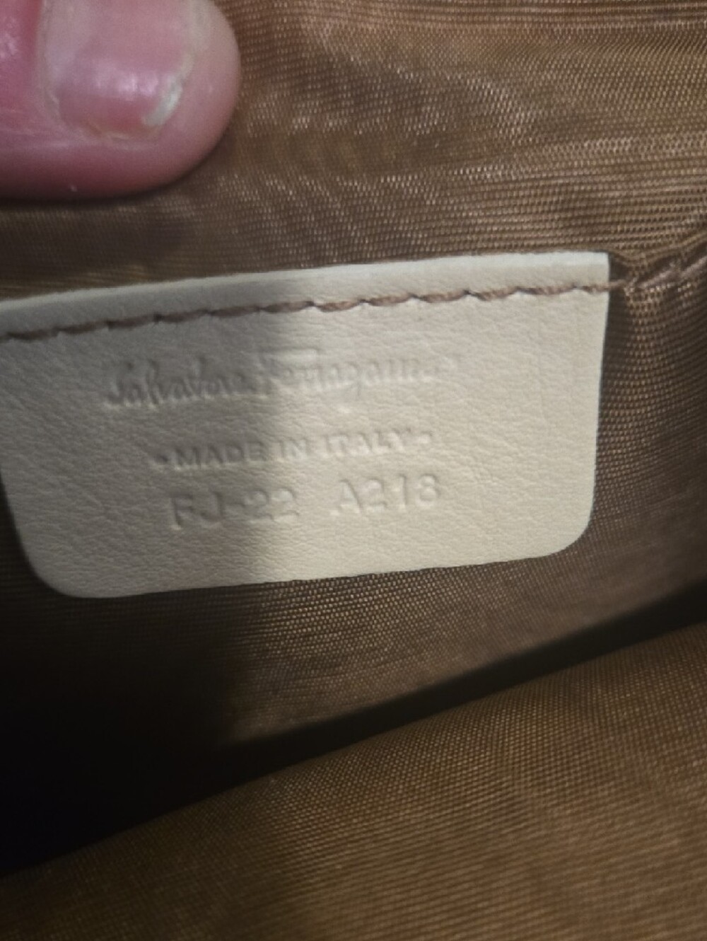 Salvatore Ferragamo Beige Logo Crossbody Pouch with Ivory Trim - Picture 5 of 8